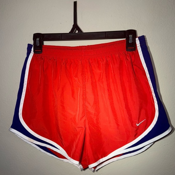 Nike Women's Running Gym Tempo Shorts Size M Red - Picture 7 of 8